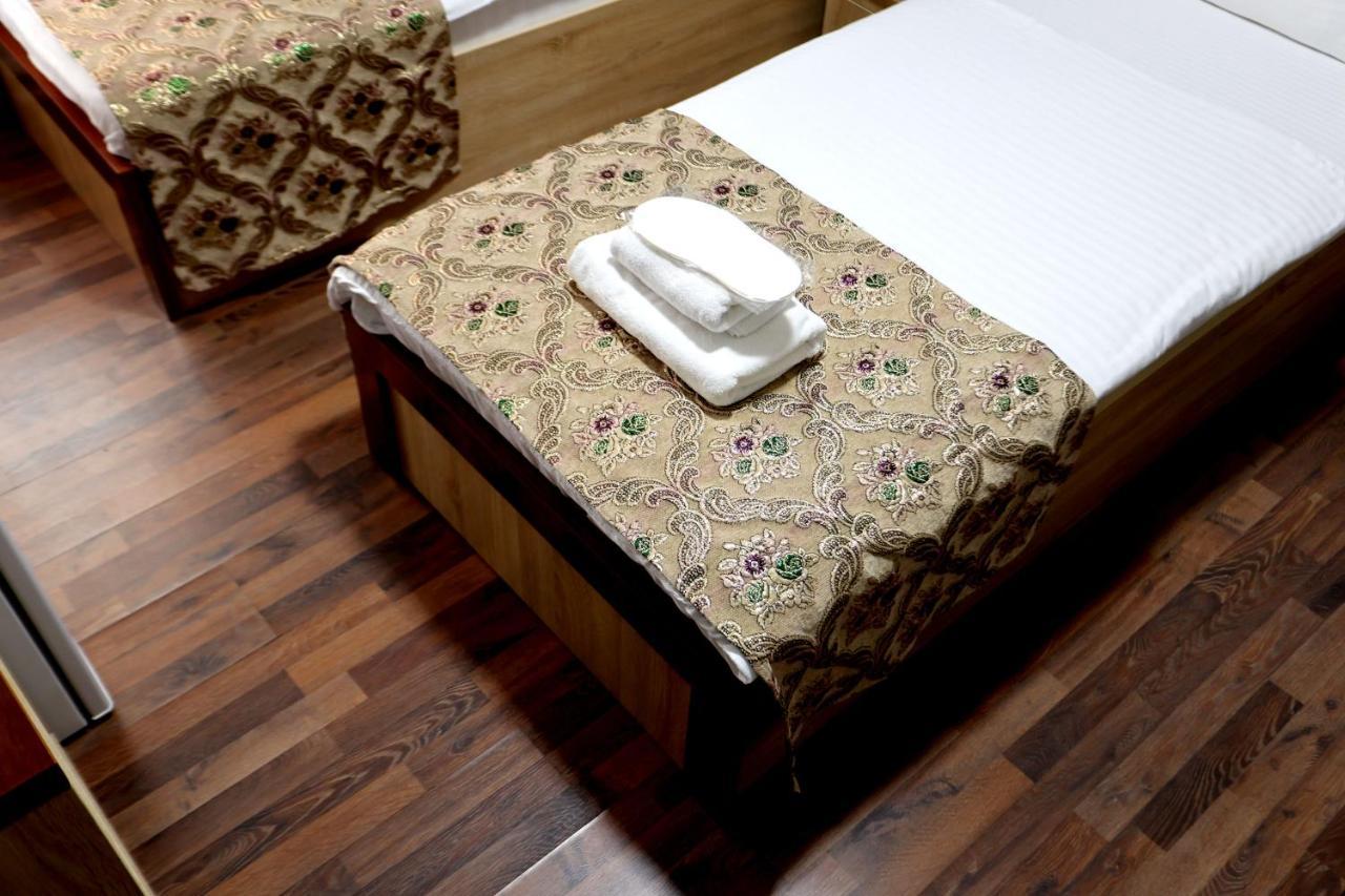 Hotel Plaza 777 Samarkanda Zewnętrze zdjęcie